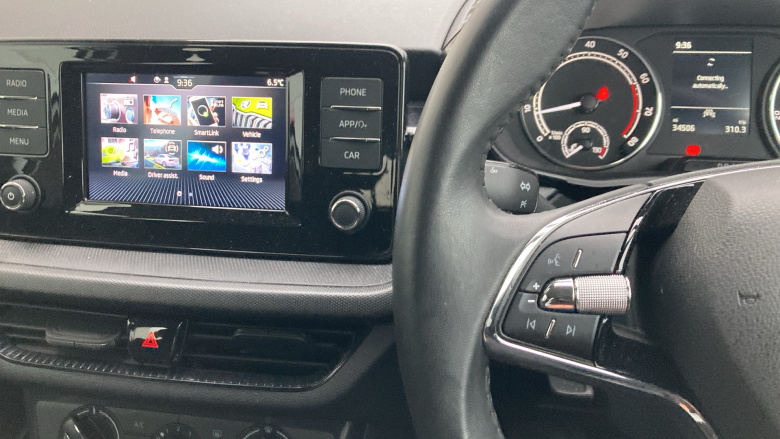 Skoda Fabia 1.0 MPI 80 SE Comfort 5dr Petrol Hatchback